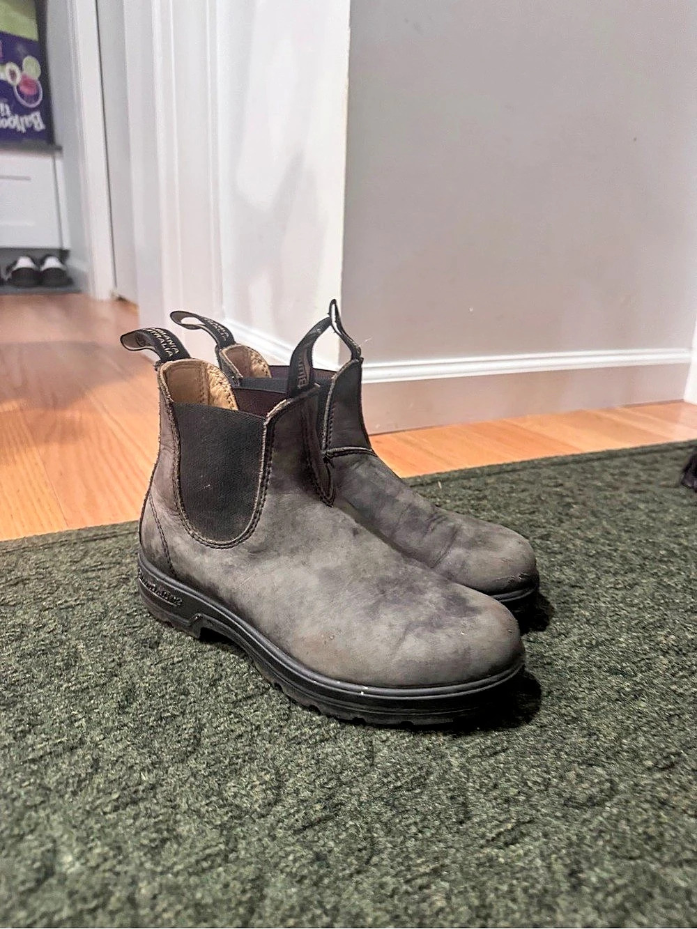 Blundstone Classic 550 Chelsea Boot Chelsea Boots in Rustic Black